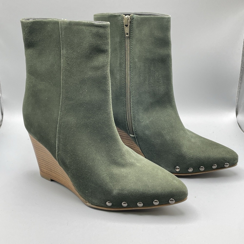 Journee Signature Genuine Leather Reeya Studded Stacked Wedge Ankle Booties Sz 8